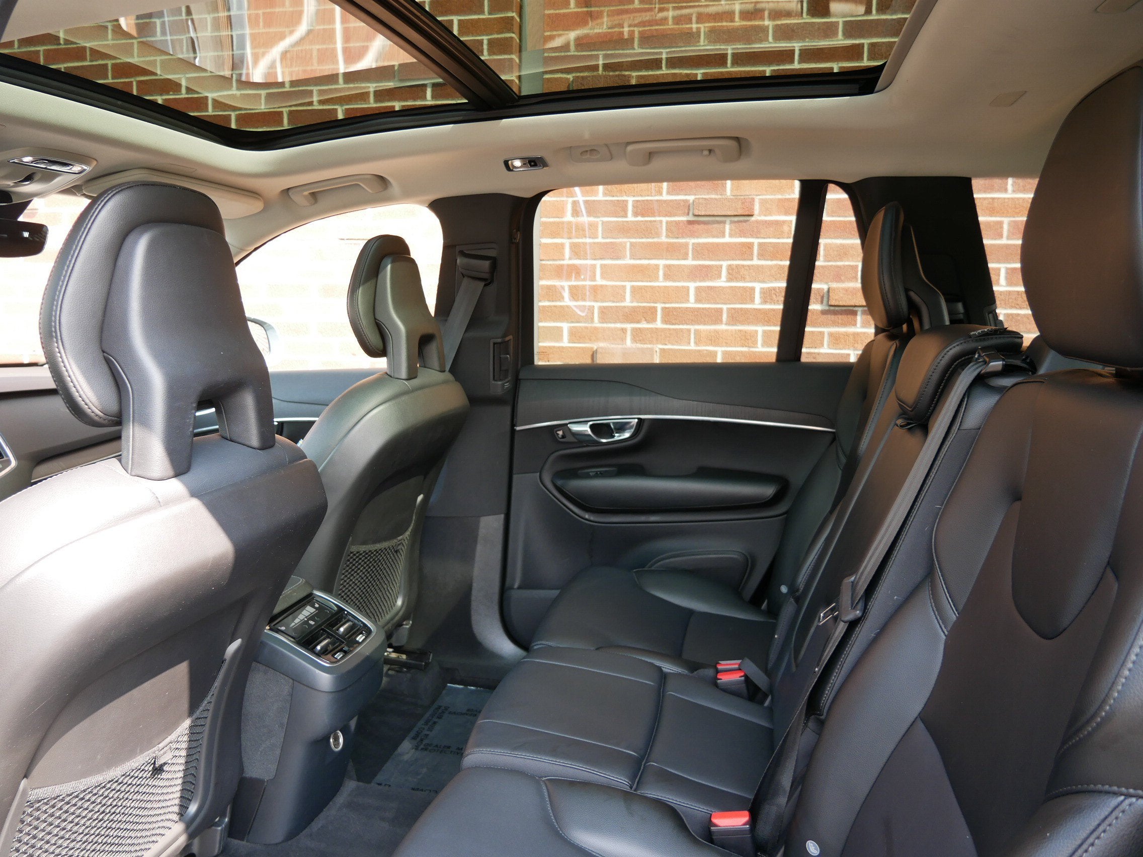 2020 Volvo XC90 Momentum