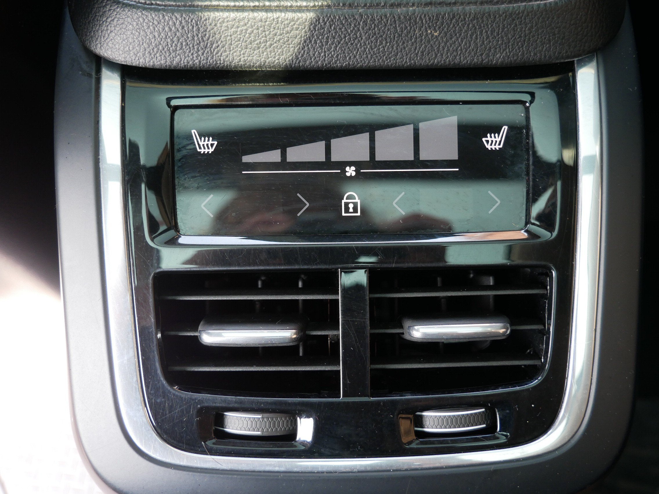 2020 Volvo XC90 Momentum