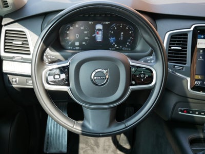 2020 Volvo XC90 Momentum