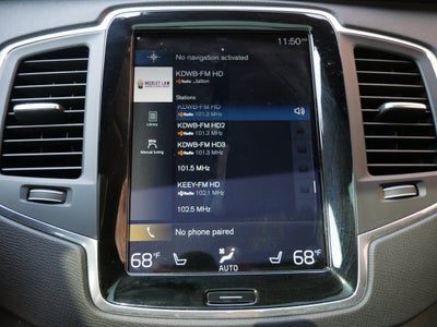 2020 Volvo XC90 Momentum