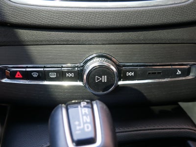 2020 Volvo XC90 Momentum