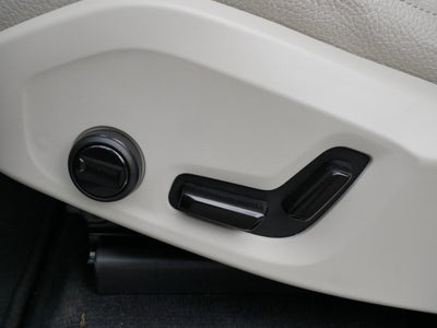 2023 Volvo XC60 Recharge Plug-In Hyb Plus Bright Theme